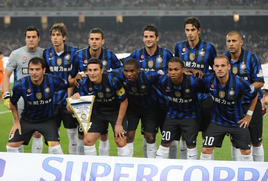 孔萨：凯恩给球队设立标准，那自然而然会激励我们（孔萨：凯恩树立团队标杆，激励全队自发奋进）