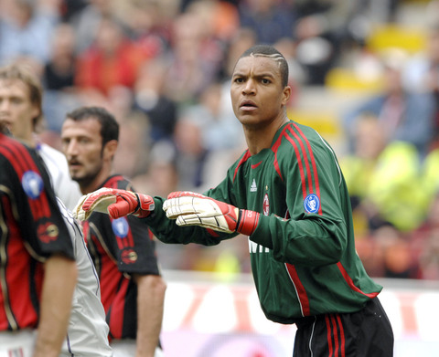 斯洛特：我没说过不会找萨拉赫谈；近三场联赛我们已经有改变（斯洛特：从未说不会和萨拉赫谈，近三轮联赛已做出调整）