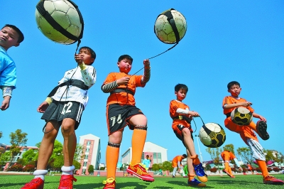 官方：斯坦科维奇从莫斯科斯巴达下课；事前曾用三种语言攻击记者（官宣：斯坦科维奇被莫斯科斯巴达解职；此前曾以三种语言与记者冲突）